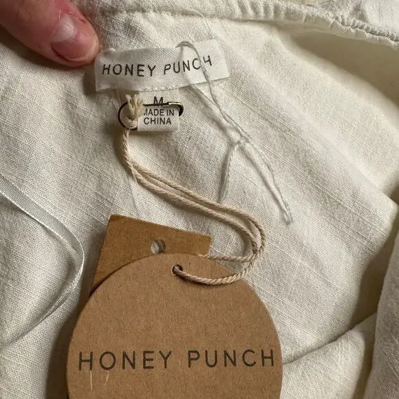 Honey Punch: One Sleeve Cropped Cream Top - Picture 4 of 5